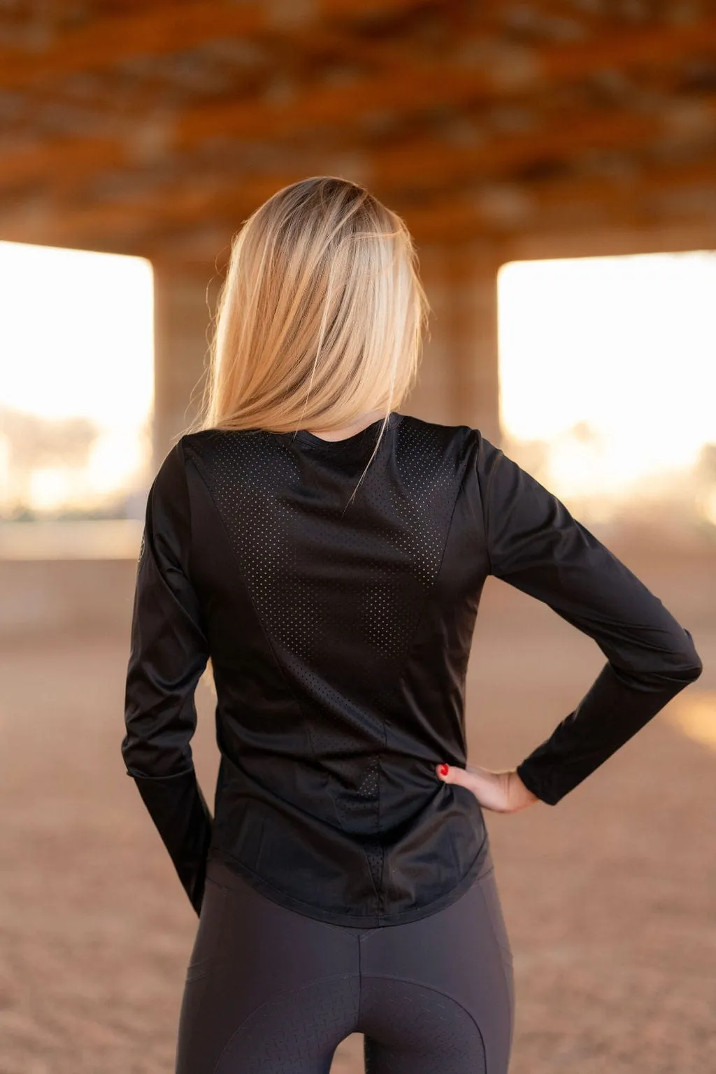 Black Relaxed Athletic Top | Long Sleeve