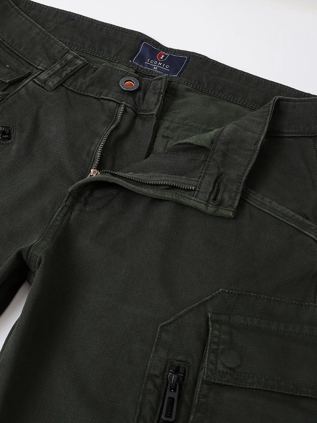 Iconic Men Olive Solid Regular Fit Cargo Trouser