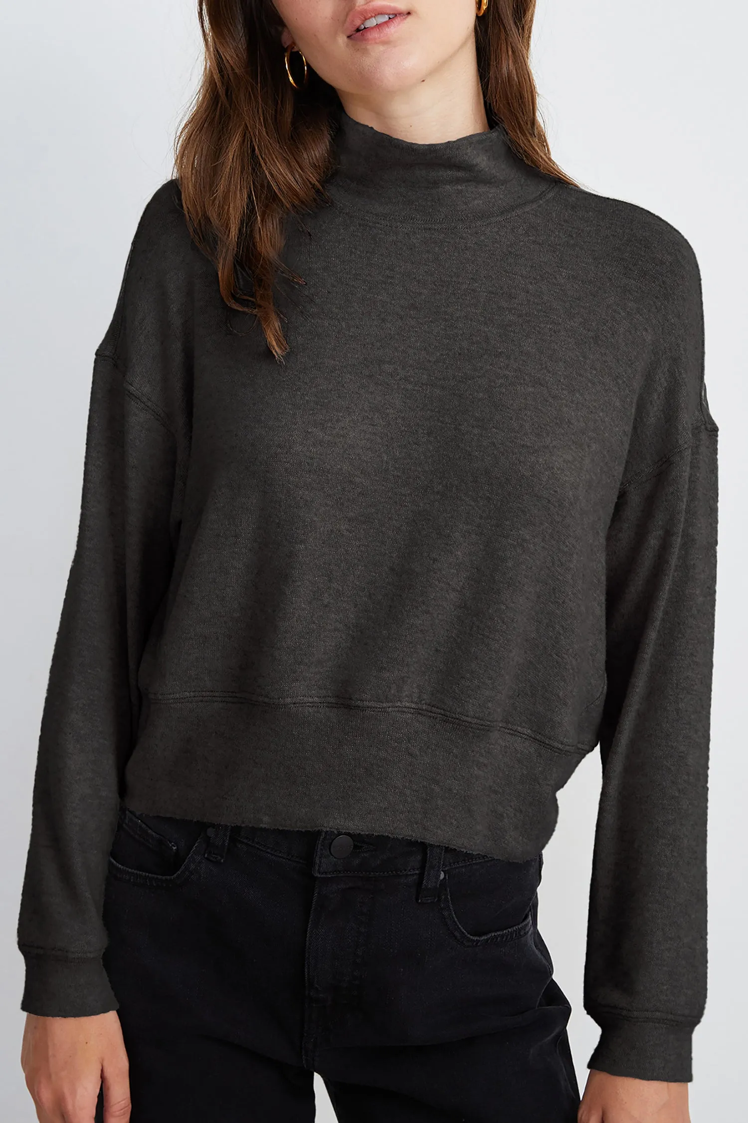 TAMI MOCK NECK PULLOVER